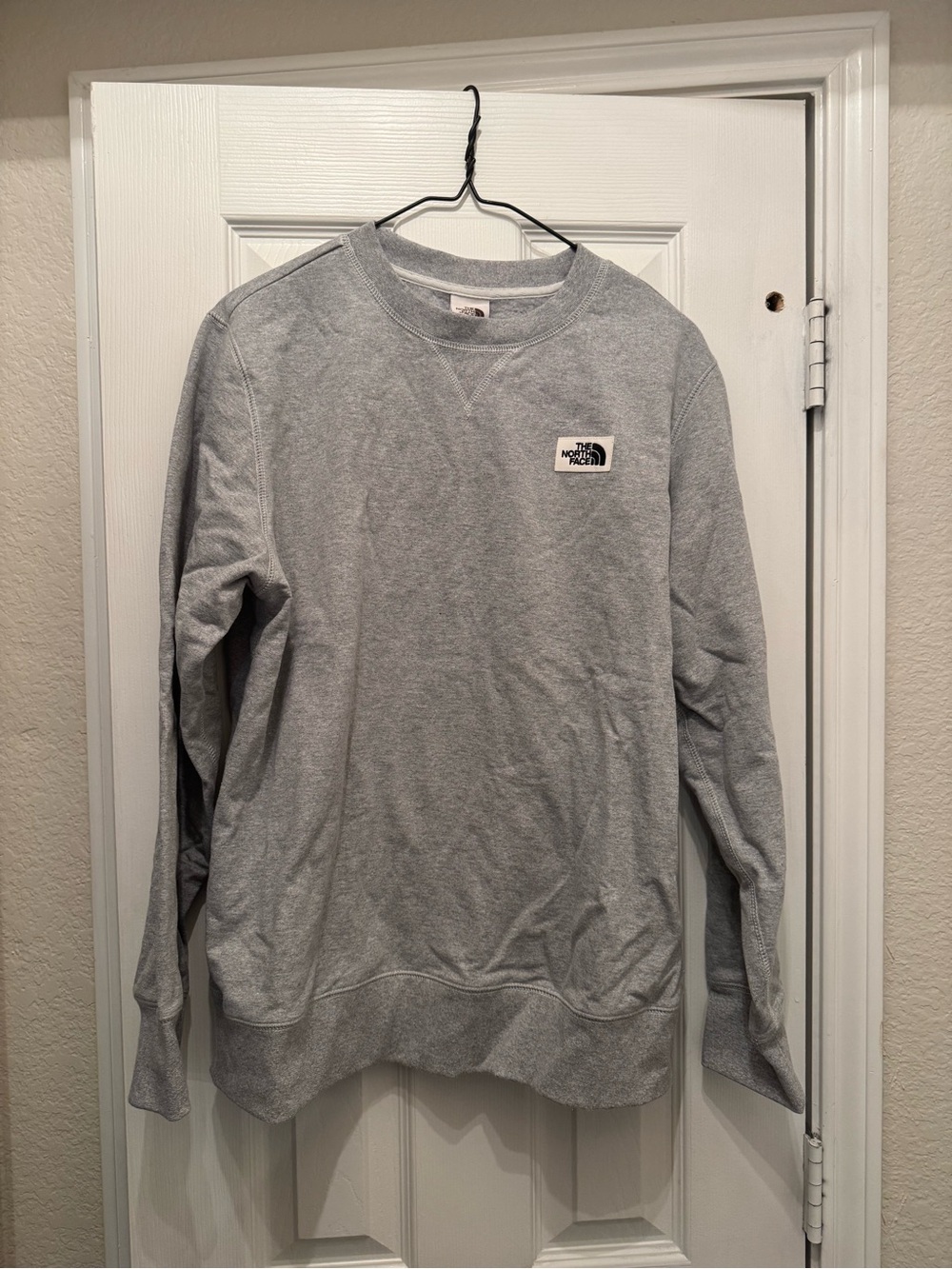 The North Face Women’s Crewneck Grey Sweatshirt NWT - Size L